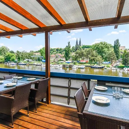 Vodnik Botel 3*