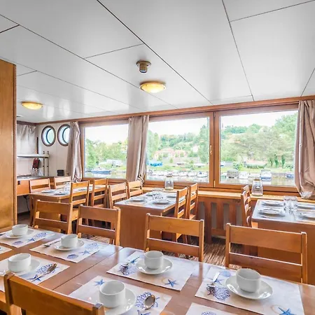 Botel Vodnik
