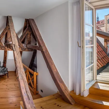 Chateau 9 By Adrez Apartamento Praga