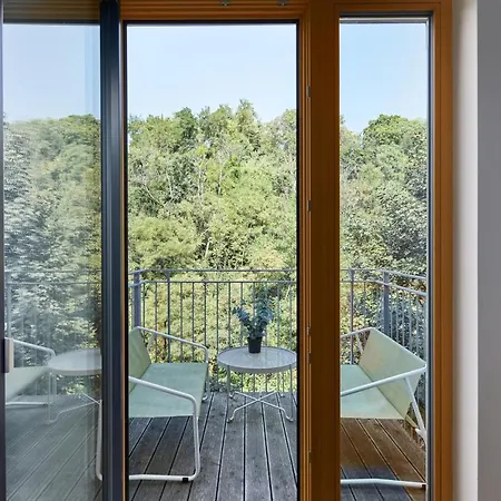 Days - W 2bdr - 3 Balconies - Garage - Next To Park * Prague