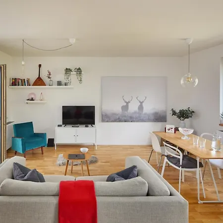 Apartment Days - W 2bdr - 3 Balconies - Garage - Next To Park Prague
