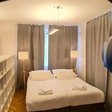 Apartment Veleslavin *