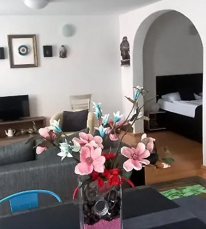 Apartment U Zeleneho Jalovce Prague