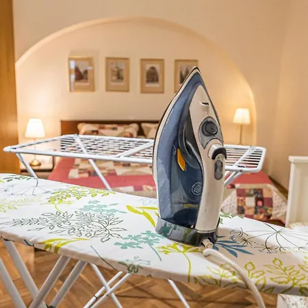 Stylish Studio At Lesser Town, Charles Bridge 3min By Walk Apartment *