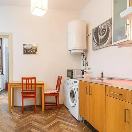 Apartment Stylish Studio At Lesser Town, Charles Bridge 3min By Walk *