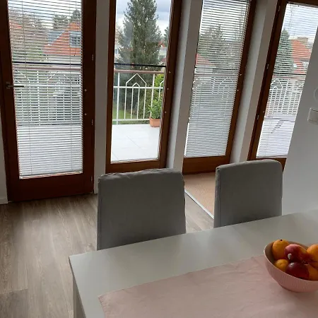 Floor Appartement Praag