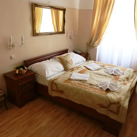 Donatello Hotel 3*