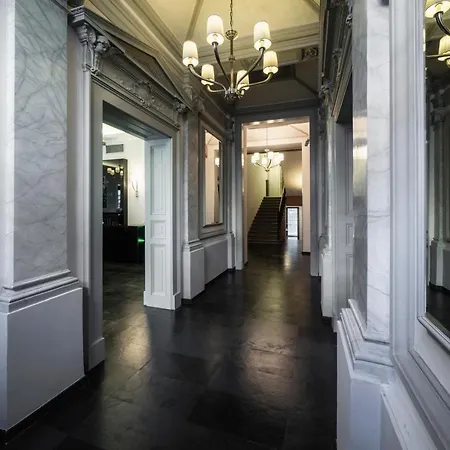 Noir Hotel 4*