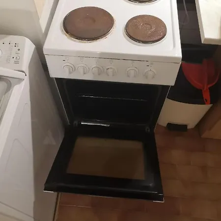 Apartment Economy Flat 18 Minutes From Vaclavske Namesti *