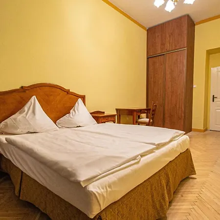 Apartment 4 Bedrooms 130m2 At The Main Square *