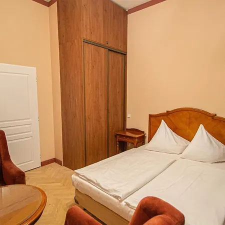 4 Bedrooms 130m2 At The Main Square
