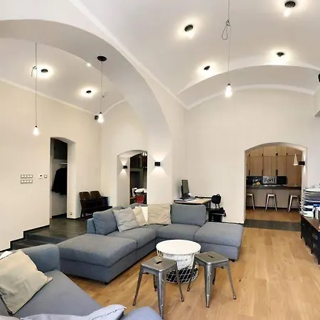 Design Loft 2 Minutes To Wenceslas Square Apartment