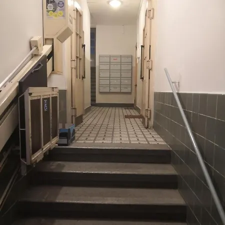 Apartment Economy Flat 18 Minutes From Vaclavske Namesti *