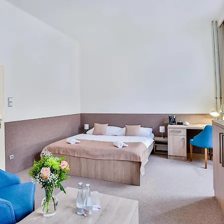 Hotel apartamentowy Embassy By Lh *