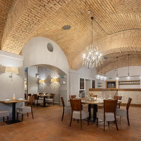 Pytloun Chateau Ctenice 4*