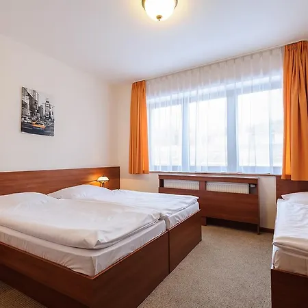 Alexis Hotel 3*