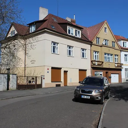 Hanspaulka 2*