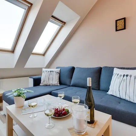 Jane's Charming Apartment *