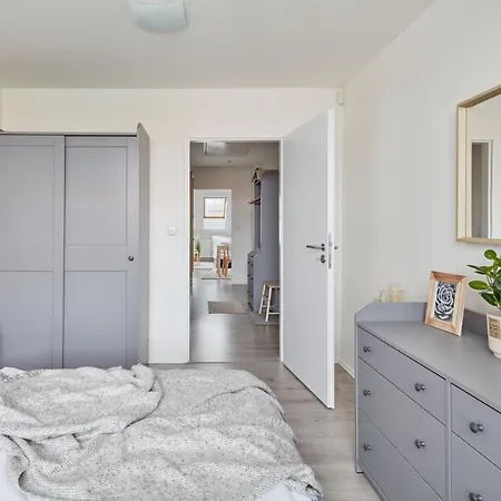 Apartment Cozy Attic Flat In Michle By Days Prague