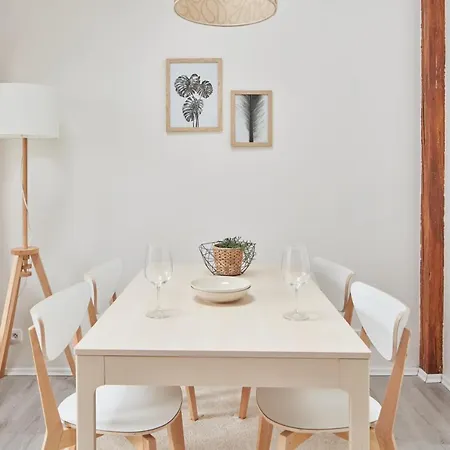 Apartment Cozy Attic Flat In Michle By Days *