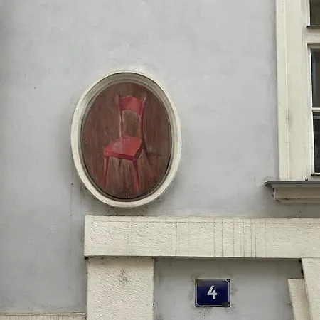 U Cervene Zidle - Red Chair 3* Praha