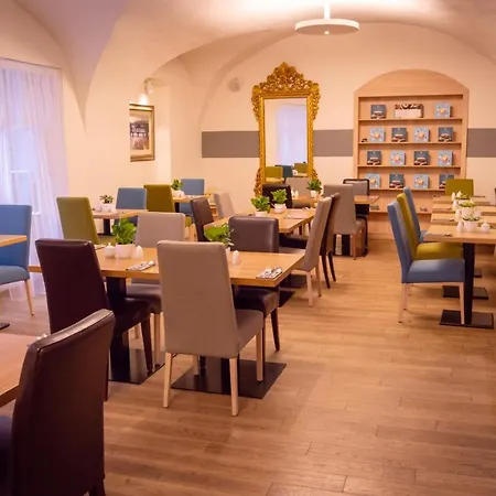 Hotel Golden Key Castle Prag
