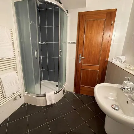 U Cervene Zidle - Red Chair Hotel 3*