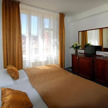U Stare Pani - At The Old Lady Hotel Praga