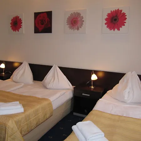 Royal Plaza 3* Prag