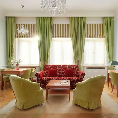 Ventana Hotel 5*