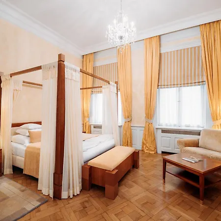 Ventana Hotel