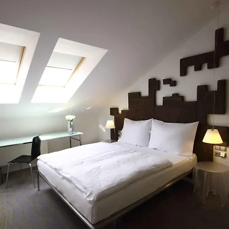Pure White Hotel 4*