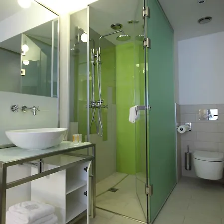 Pure White Hotel 4*