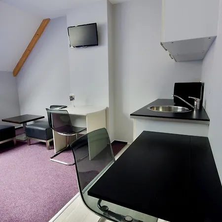 Adeba 3* Praga