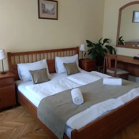 Merlin Hotel 3*