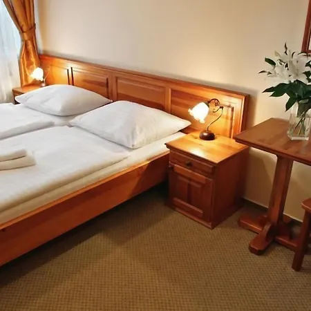 Liliova Old Town Hotell