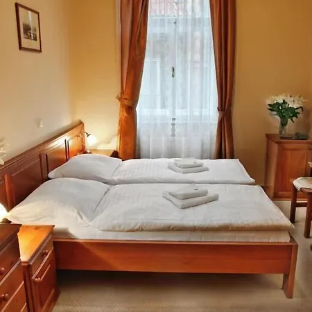 Liliova Old Town Hotell