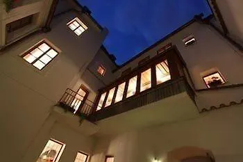 Szálloda At The Grape 4*
