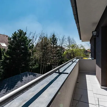 Вилла Serenity With Garden Jacuzzi *