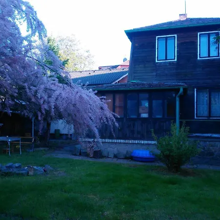 Old Summer House With Renovated Bathroom Apartamento