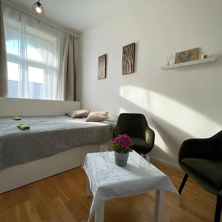 Luxurious Studio Casa Royal Apartment *
