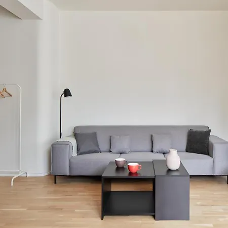 Days - Premium W Stunning Terraces - Easy Access * Prague