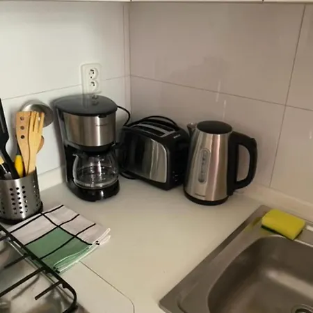 Large 3 Bedroom Family With Balcony Daire