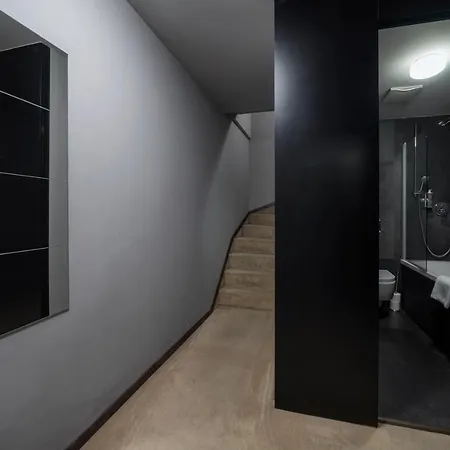 Hotel Noir