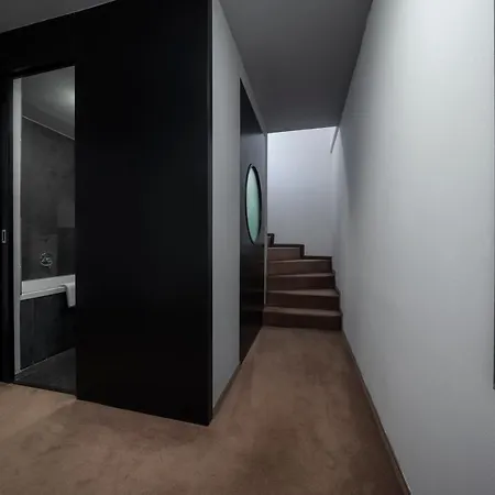 Noir Hotel