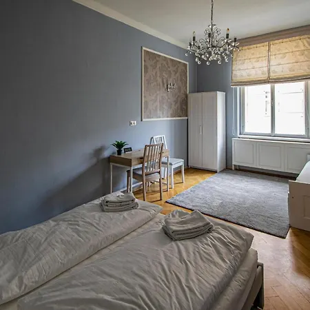 Apartment Luxury 150m2 On Wencelas Square With Private Garage