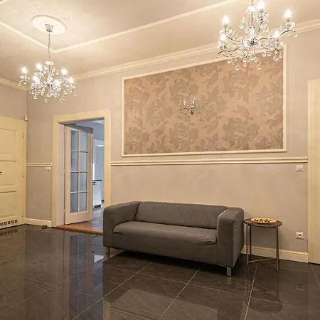 Luxury 150m2 On Wencelas Square With Private Garage * Prague
