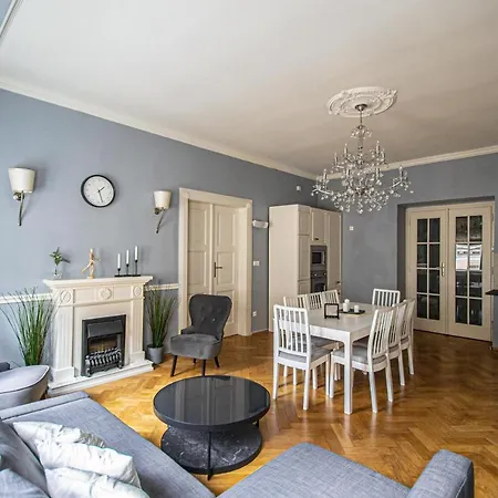 Apartment Luxury 150m2 On Wencelas Square With Private Garage
