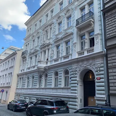 Charles Square Apartment Prague
