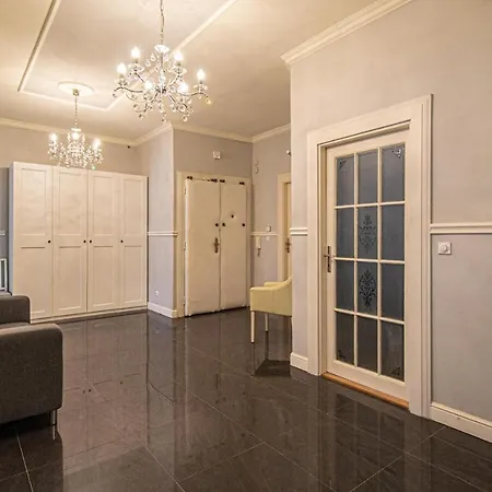 Luxury 150m2 On Wencelas Square With Private Garage * Prague